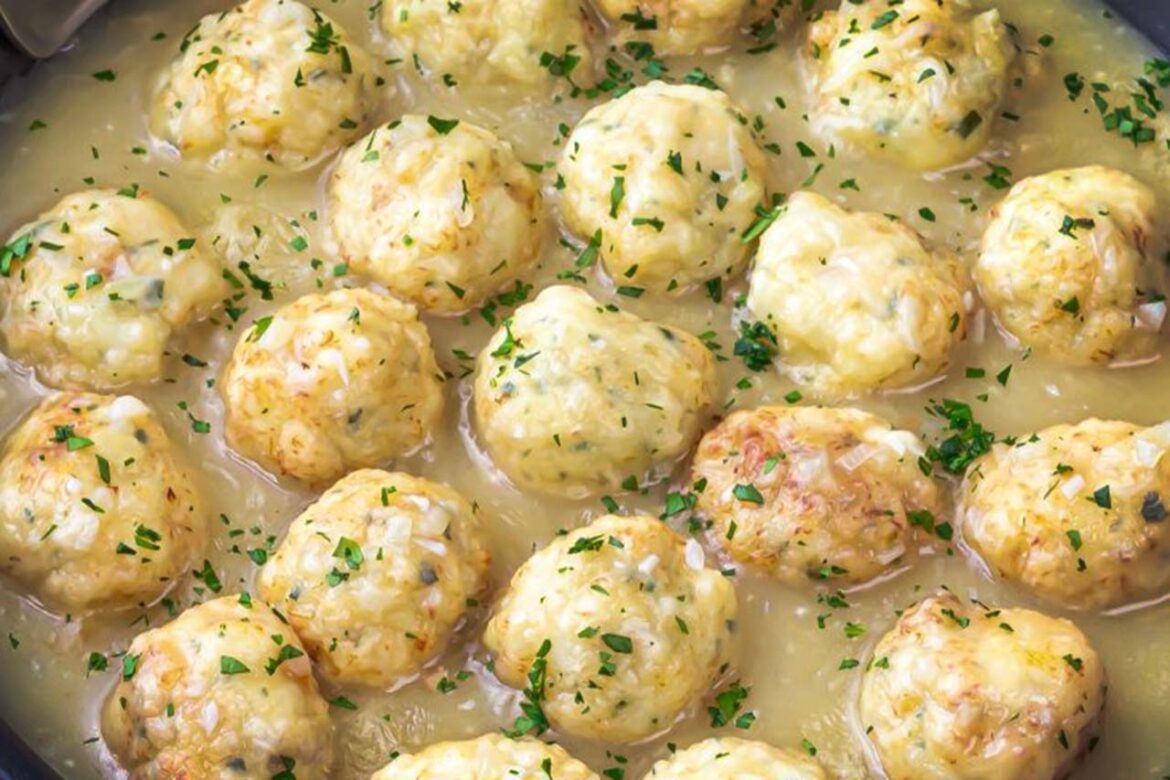 Receta de albóndigas de bacalao con langostinos