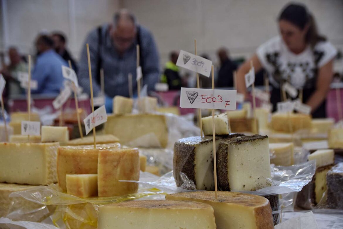 25-03-18 Feria Queso Villaluyenga 01 Feria del Queso de Villaluenga